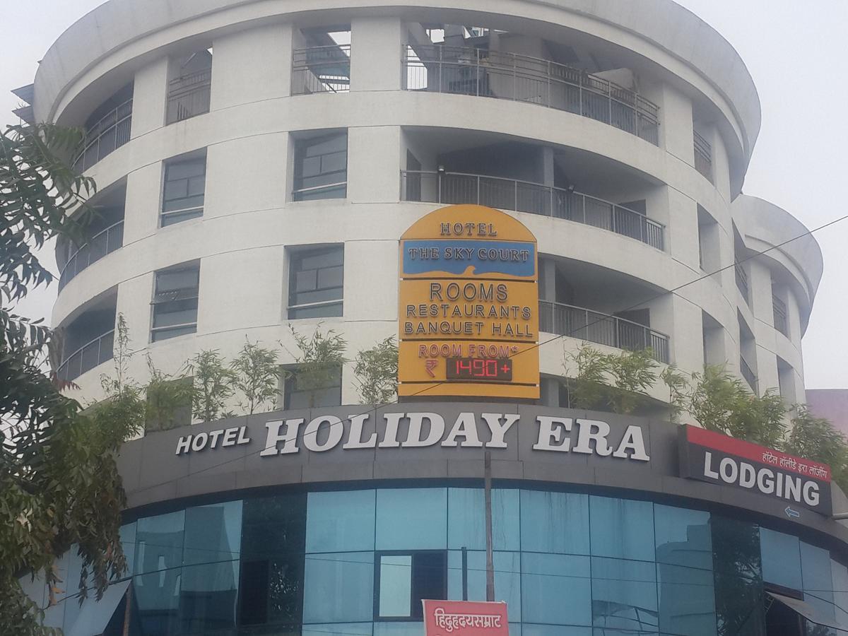 Hotel Holiday Era Opposite Railway Station 아우랑가바드 외부 사진